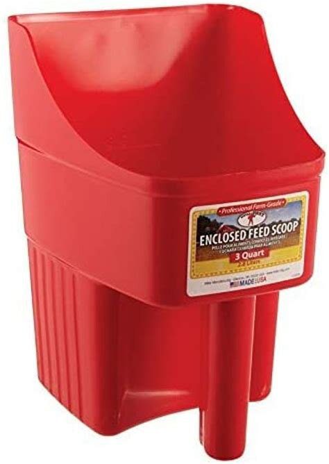 LITTLE GIANT - Feed Scoop Plastic Red, 3 Quart image 0